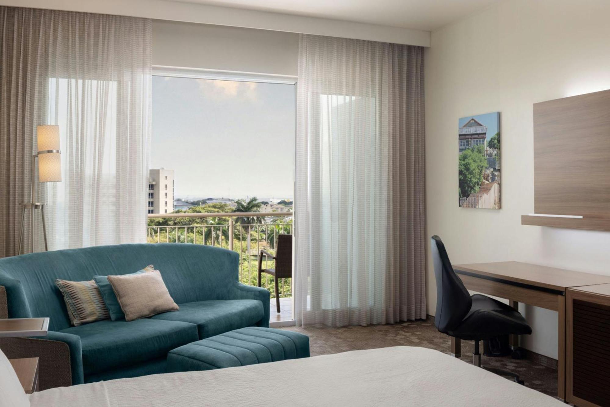 Courtyard By Marriott Kingston, Jamaica Hotel Exterior foto